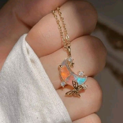 Ay Taşı Kelebek Kolye